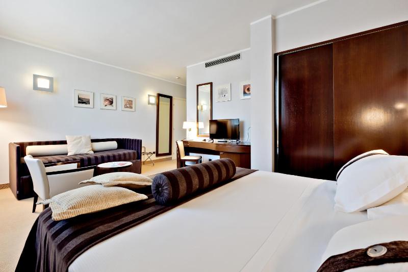 Junior Suite image 4