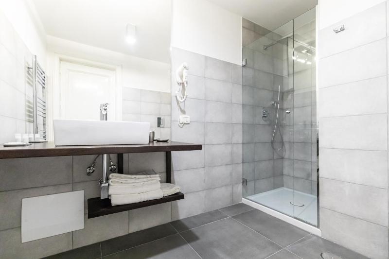 Gramsci Suites - image 5