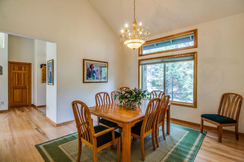 Holiday Home image 1