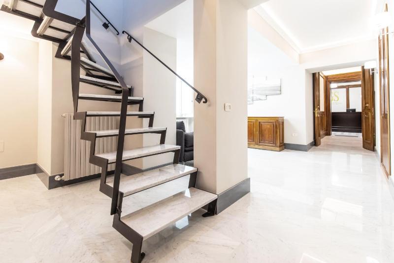 Gramsci Suites - image 9