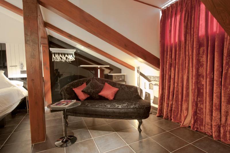 Double Room - Attic image 3