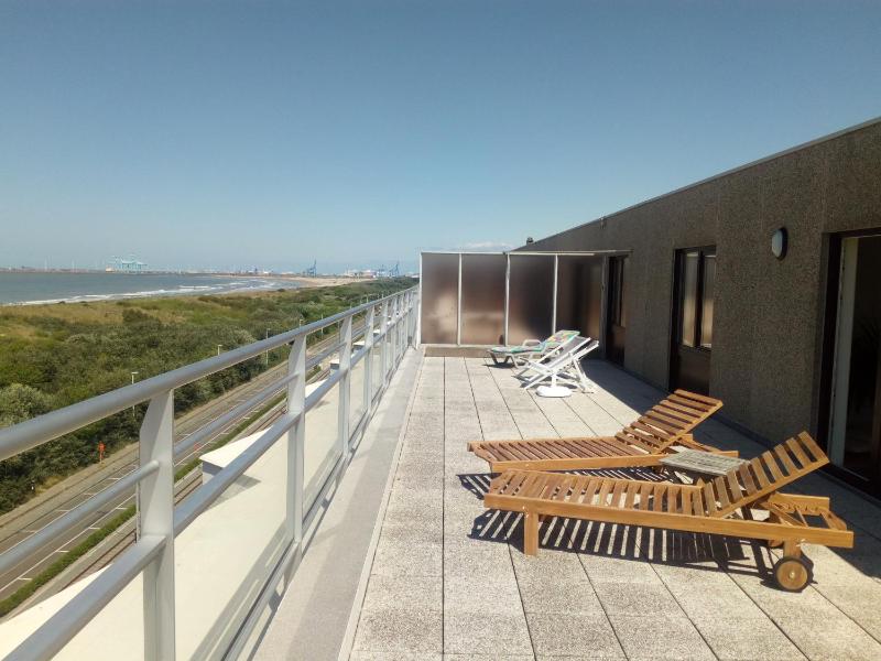 Penthouse Poseidon - image 14