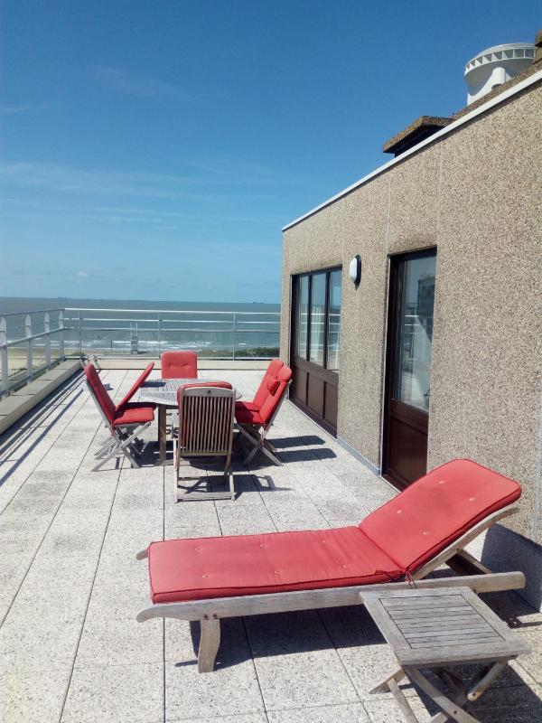 Penthouse Poseidon - image 1