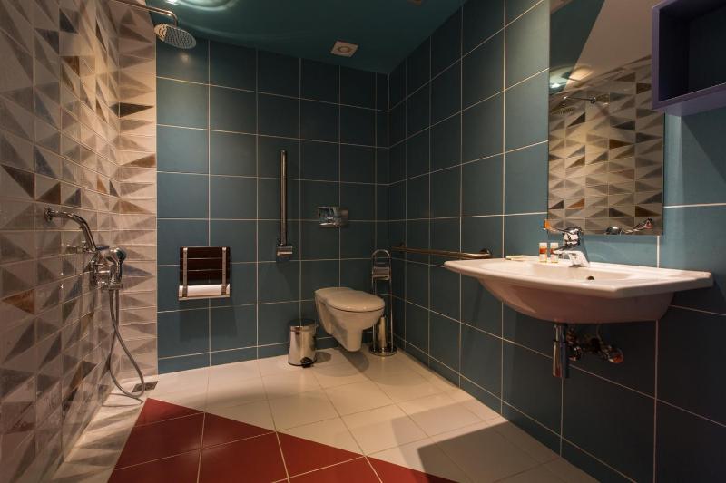 Double Room - Disability Access image 3