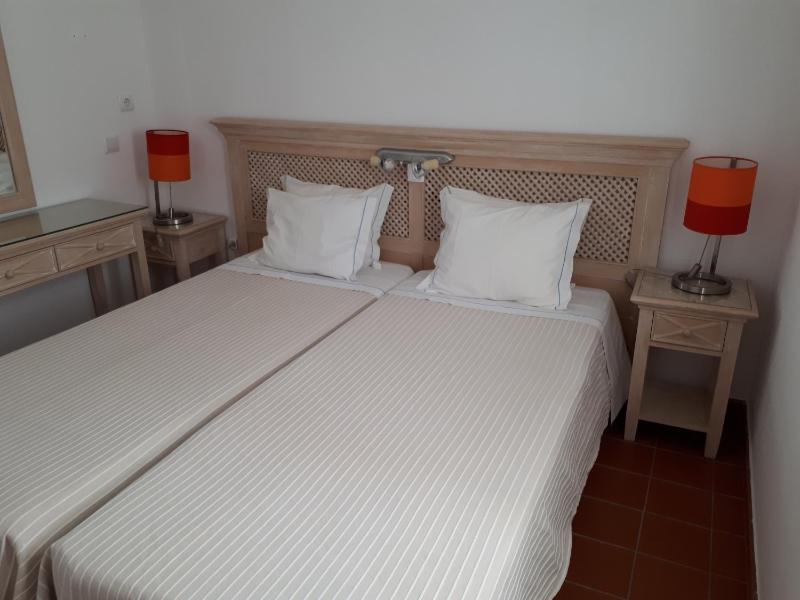 Two-Bedroom Apartment with Partial Sea View image 4