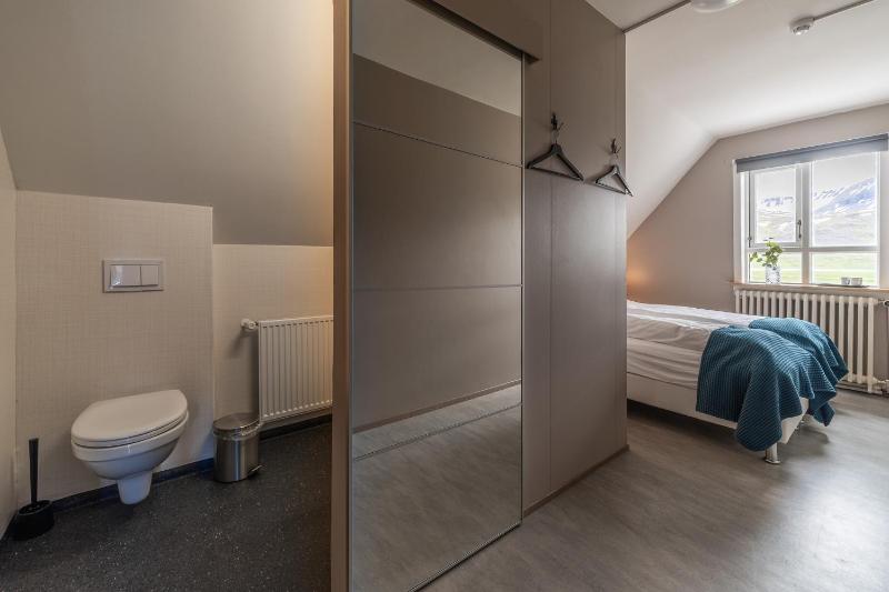 Double or Twin Room with Private Bathroom image 2