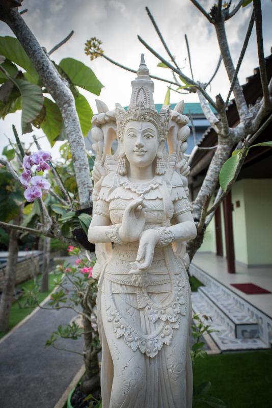 Queen Villa - image 15