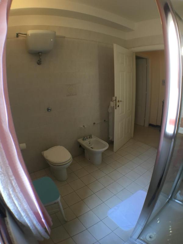 King Room image 4