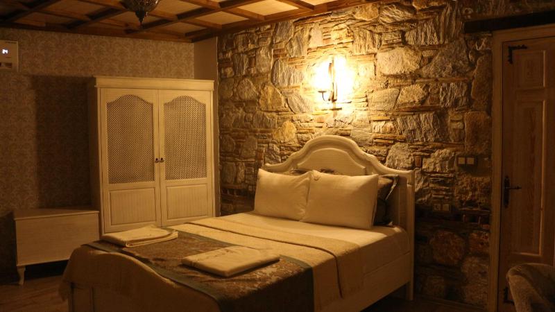 Deluxe Double Room image 1