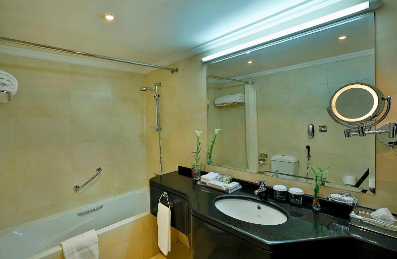 Deluxe Room image 1