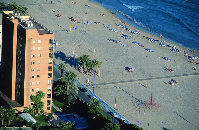 Apartamentos María Cristina Beach - image 14