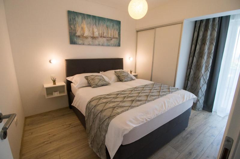 Apartment with Sea View image 4