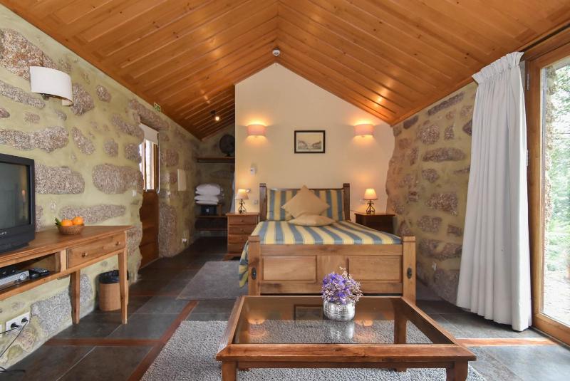 Double Room image 2