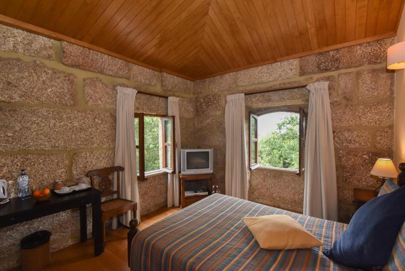 Double Room image 2