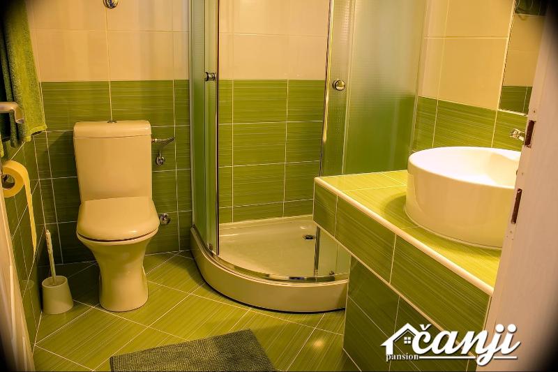 Double Room with Private Bathroom image 2
