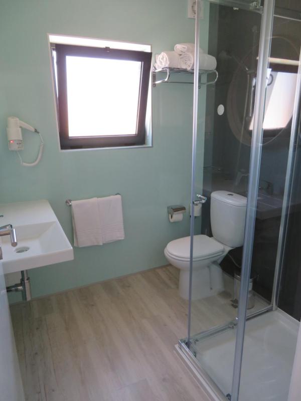 Junior Suite with Balcony image 3