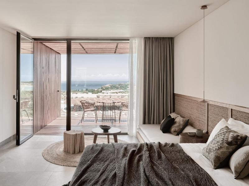 Junior Suite with Sea View image 1