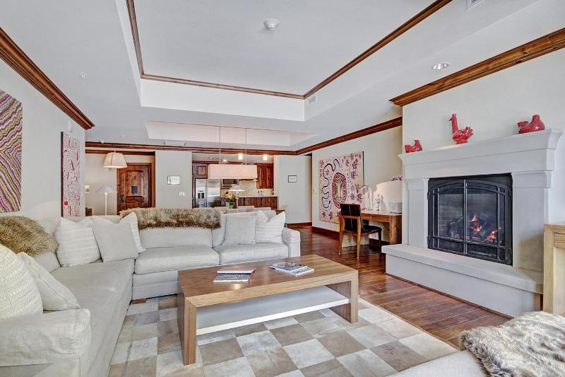 3 BR Luxury Ritz-Carlton Condo with Mountain Views - image 29