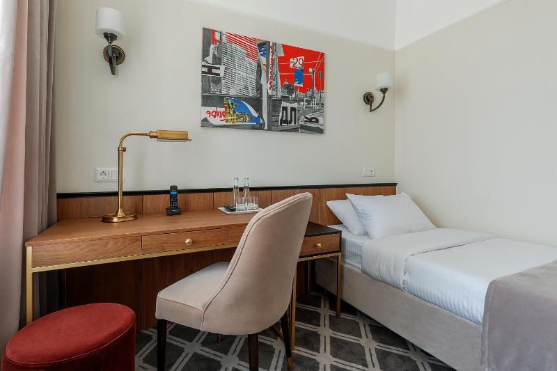 Standard Single Room image 2