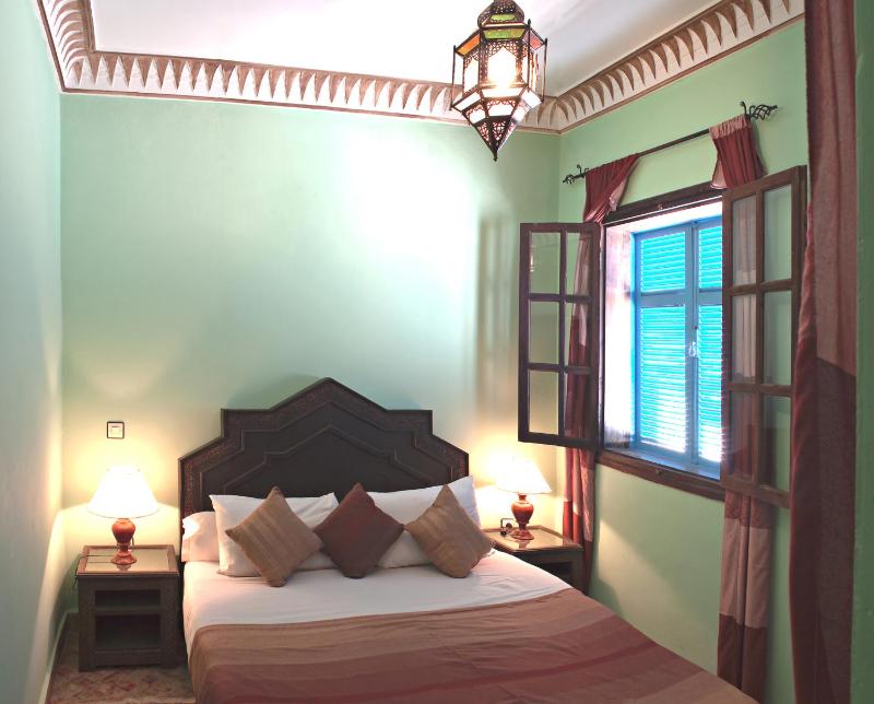 Double Room image 3