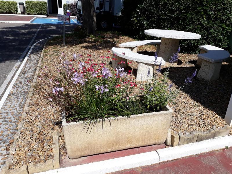 Fasthotel Narbonne - image 9