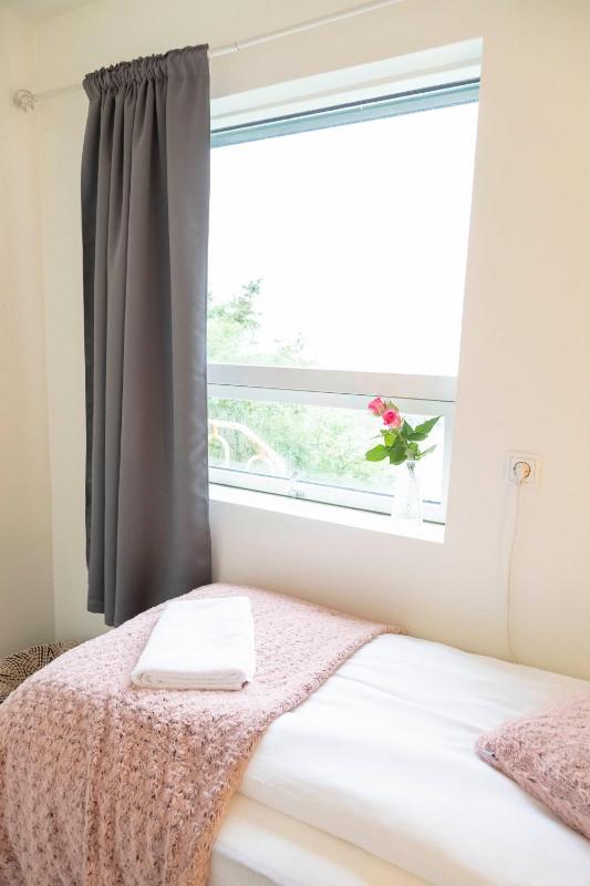 Standard Single Room with Sea View image 4