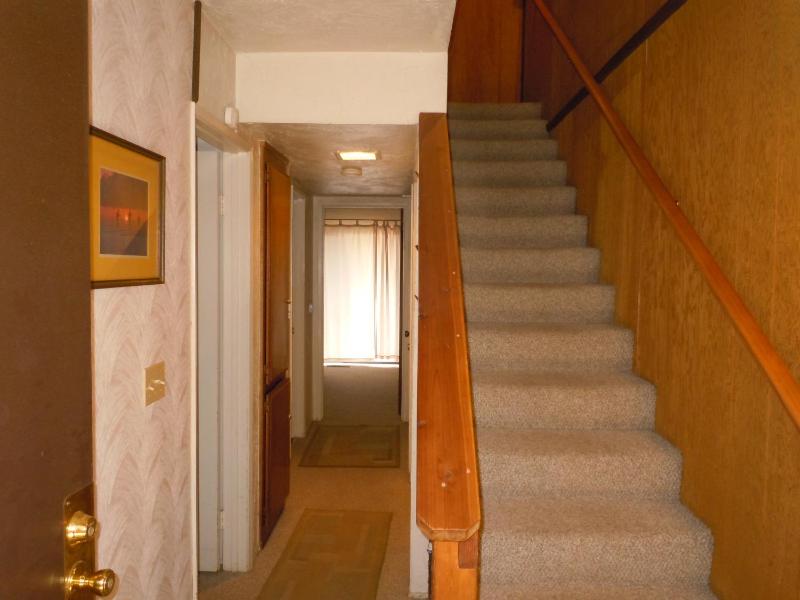 Two-Bedroom House image 3