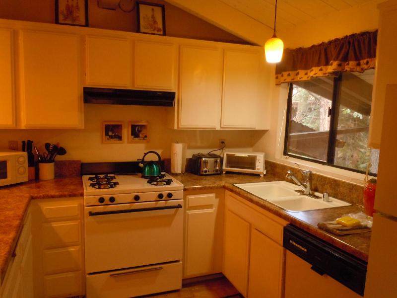 Two-Bedroom House image 1