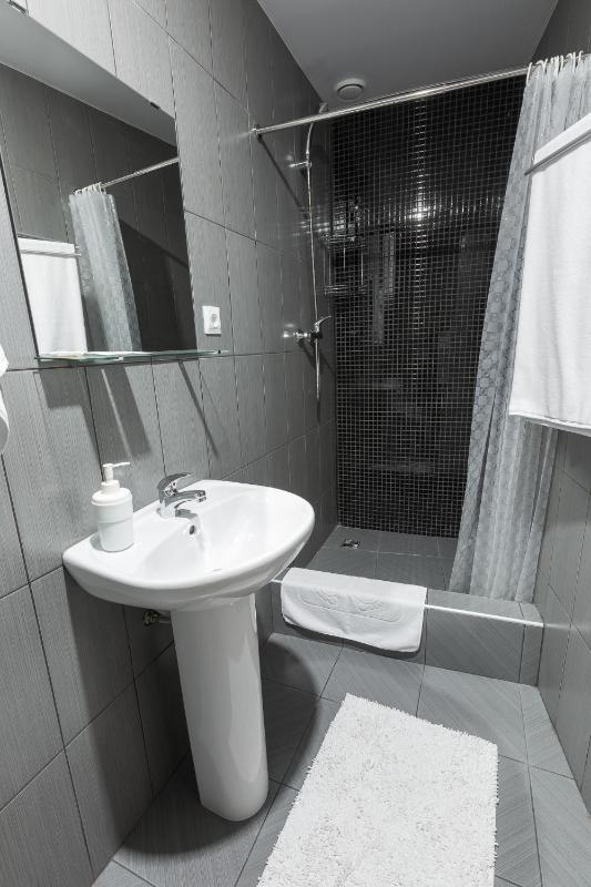 Single Room image 2