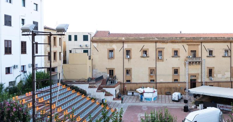 L' Arena Suite - Sicilian style 140 mq flat with balcony and Arena seeview - image 46