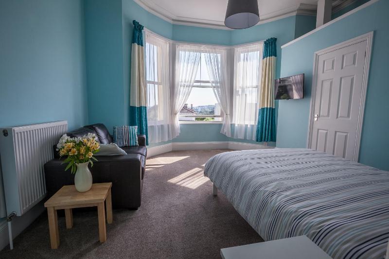 Clydesdale Apartments - image 20
