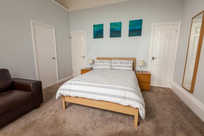 Clydesdale Apartments - image 48