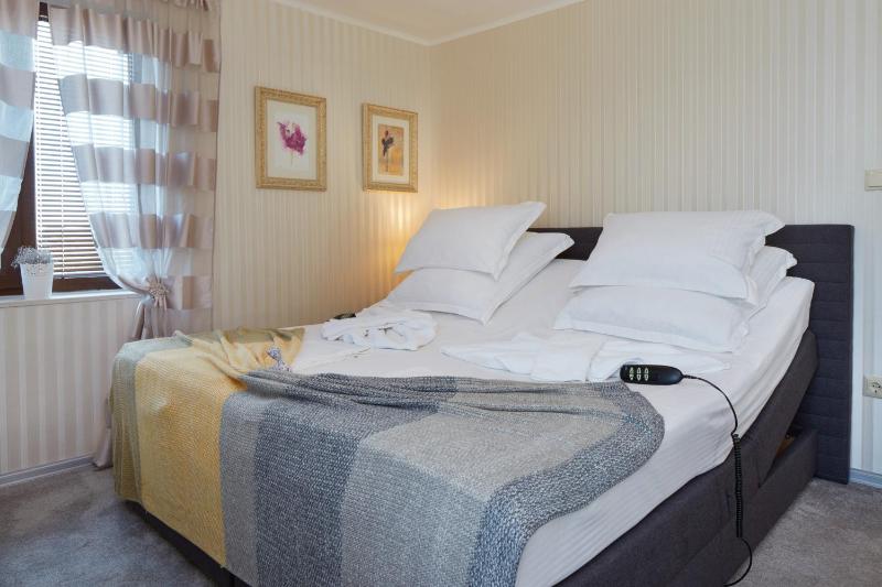 Superior Double Room with Sea View image 1