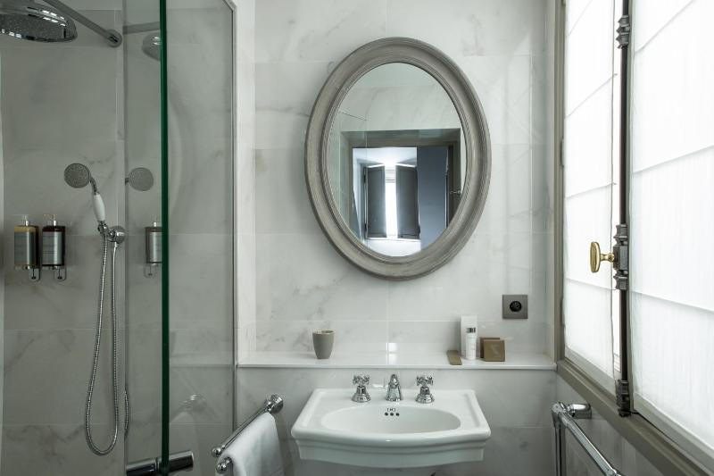 Junior Suite image 4