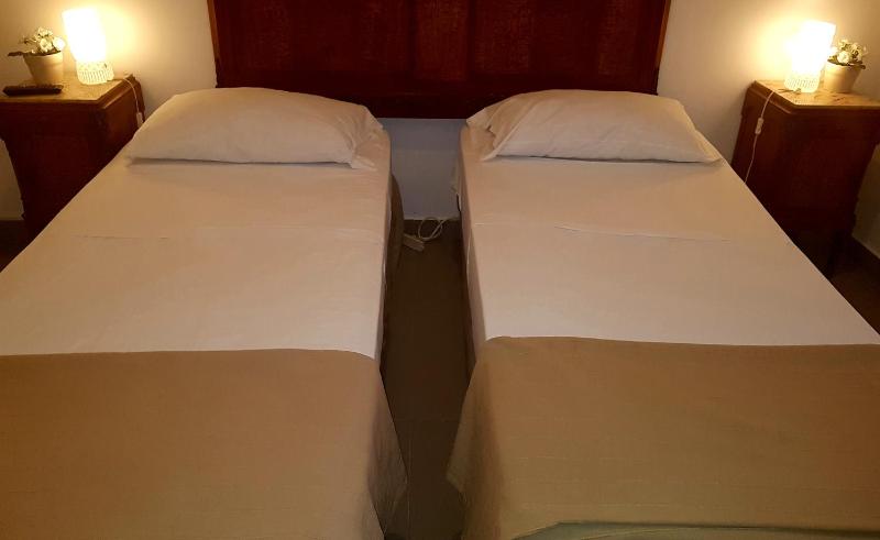 Twin Room with External Private Bathroom image 3