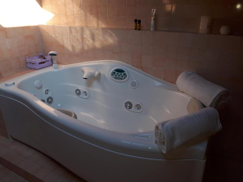 Double Room image 2