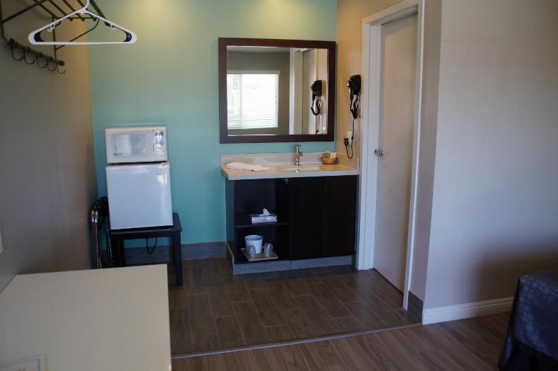 King Room image 4