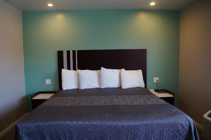 King Room image 2