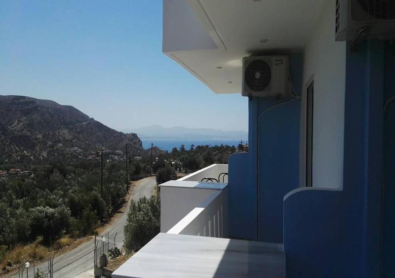 Apartment with Sea View image 3