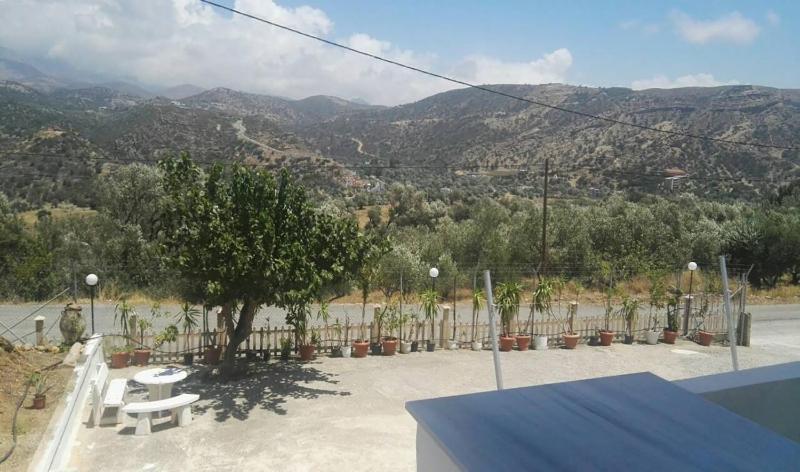 Two-Bedroom Apartment with Mountain View image 1