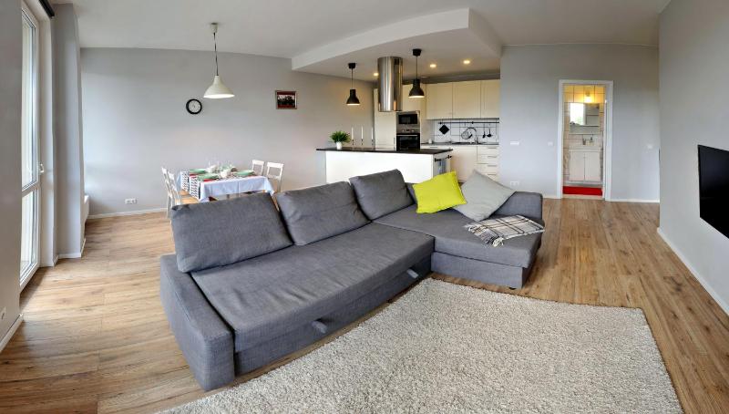 Apartment image 3