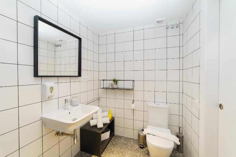 Twin Room image 1