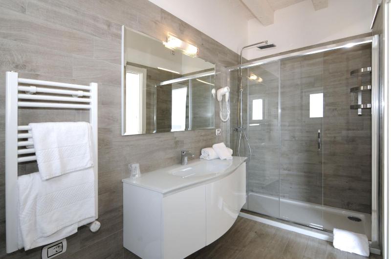 Hotel Austria - image 11