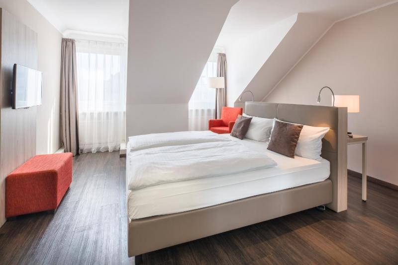 Comfort Double Room image 4