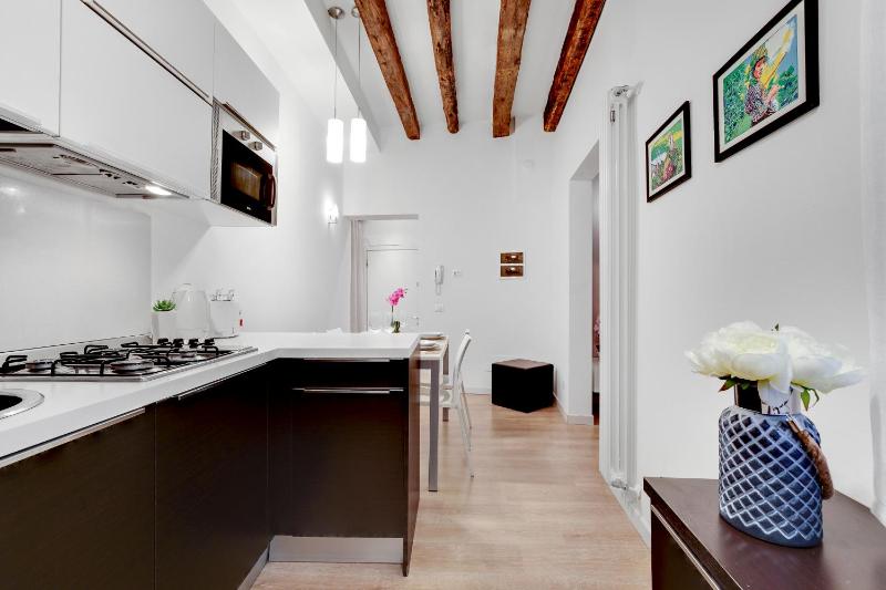 Botteri Palace Apartments by Wonderful Italy - image 14