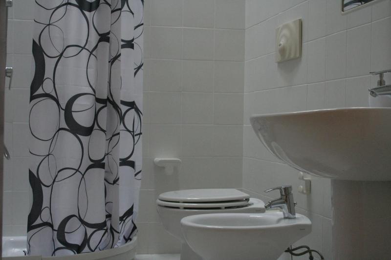 Single Room with Private Bathroom image 1