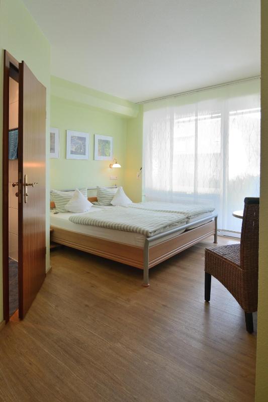 Double Room with Balcony image 4
