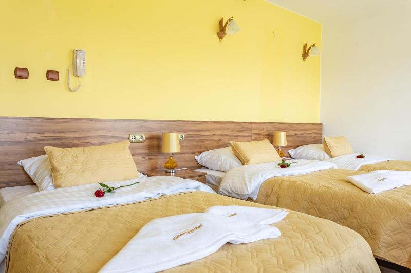 Triple Room image 2