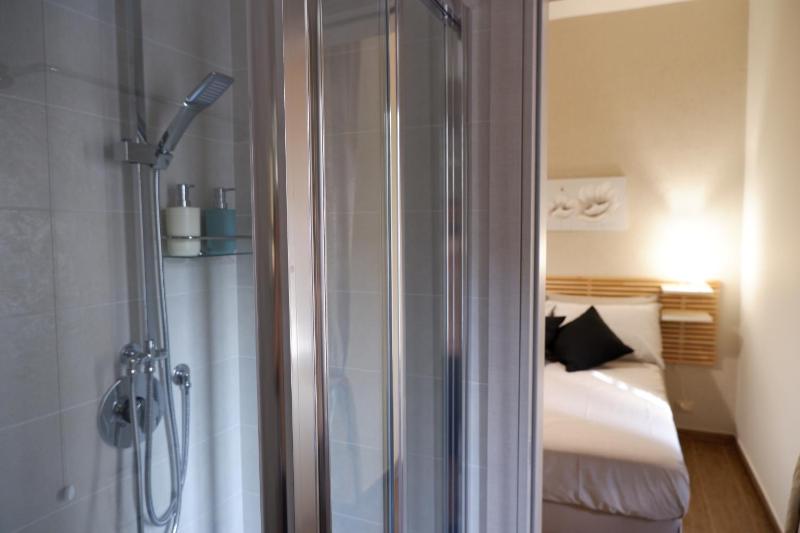 Superior Double Room image 2