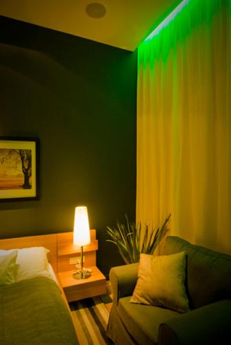 Single Room image 2